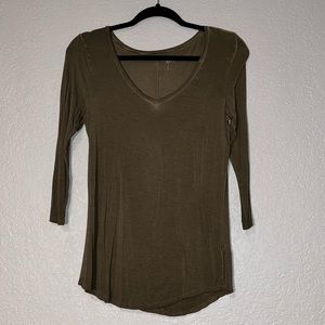 a.n.a Small Olive Green V Neck 3/4 Length Sleeve Tee